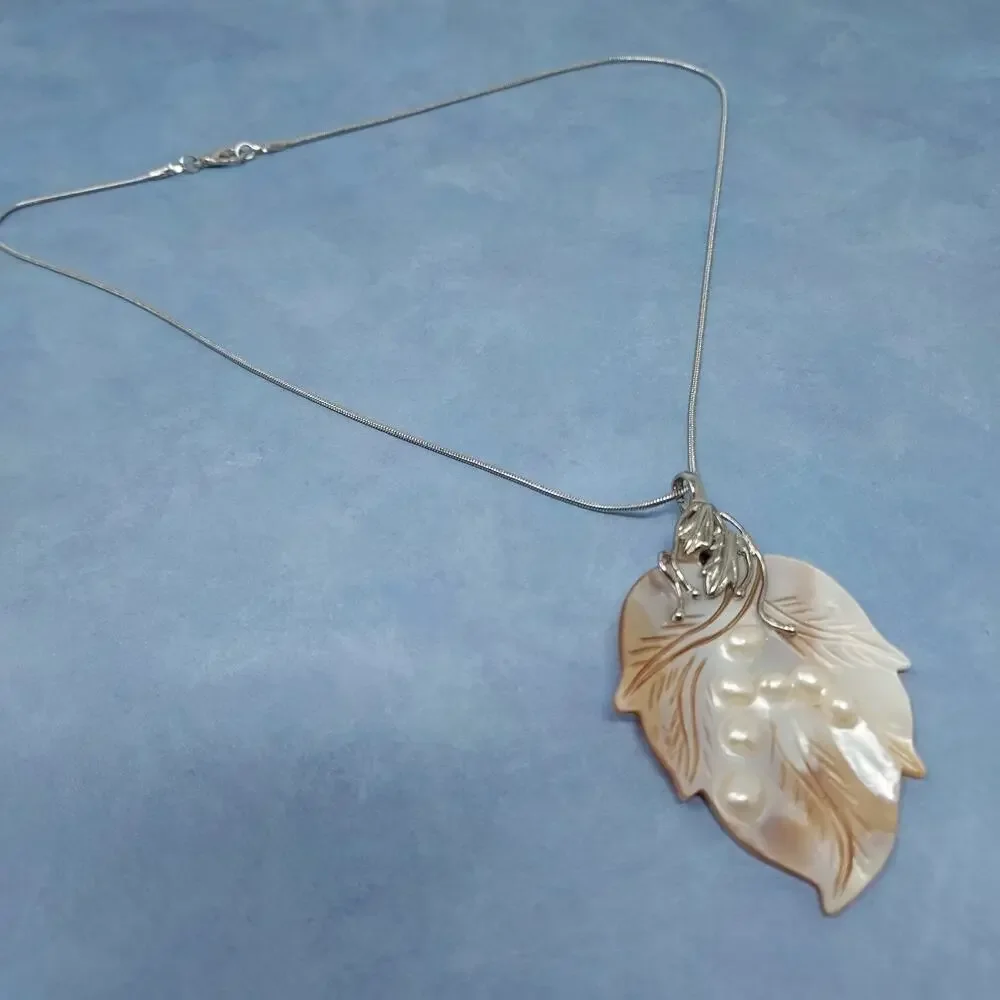 Blister Pearls Etched Mother of Pearl Pendant Silver Tone Decorative Bail Chain
